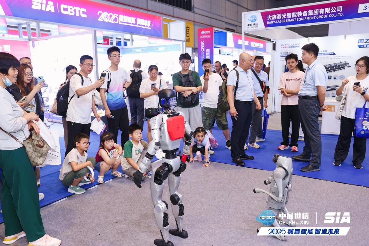 SIA智能工厂展6月3日上海盛大启幕!汇聚全球智造力量,共探工业升级新路径! SIA智能工厂展6月3日上海盛大启幕!汇聚全球智造力量,共探工业升级新路径!